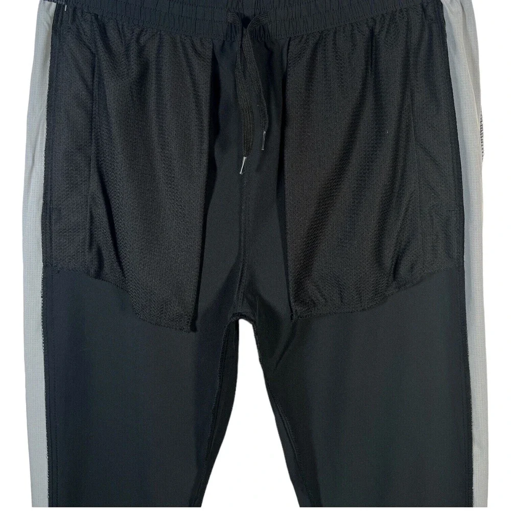 New Balance Men's Woven Jogger Pants‎ Size L (30x29
